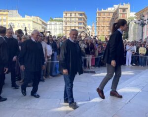 Mireia Sanmartín: La primera mujer que rompe la tradición milenaria en el Tribunal de les Aigües de Valéncia 3 Mireia Sanmartín: La primera mujer que rompe la tradición milenaria en el Tribunal de las Aguas de Valencia