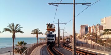 Ferrocarrils de la Generalitat modifica el servicio de las lineas 1 y 3 del TRAM dAlacant el 28 de marzo por trabajos tecnicos entre Les Llances y Fabraquer