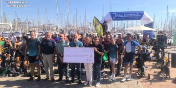 La Guardia Civil pedalea en favor de la Fundación Infantil Ronald McDonald