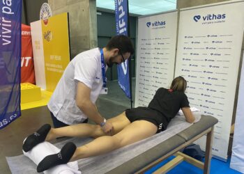 Vithas participa en la Expo 21K Feria Valencia con motivo del Medio Maratón Valencia Trinidad Alfonso Zurich 2 Vithas participa en la Expo 21K Feria Valencia con motivo del Medio Maratón Valencia Trinidad Alfonso Zurich