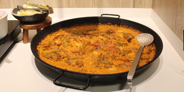 La excelencia de la paella en el Hotel Turia de Valencia