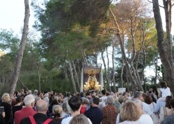 La Virgen de los Desamparados visita las pedanías valencianas de El Saler y Pinedo 14 La imagen peregrina de la Virgen de los Desamparados visita las pedanías valencianas de El Saler y Pinedo