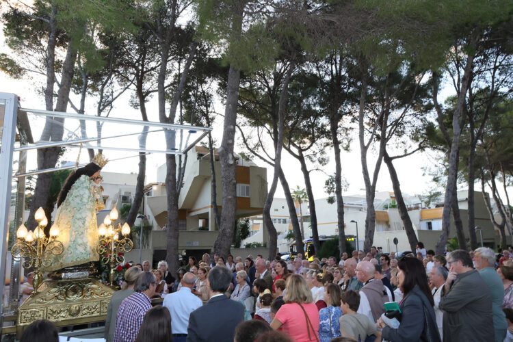 La Virgen de los Desamparados visita las pedanías valencianas de El Saler y Pinedo