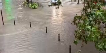 135 litros acumulan esta mañana en una Gandía ya inundada