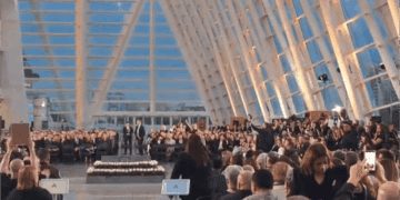 Fuerte tensión en el comienzo del acto de homenaje a las víctimas