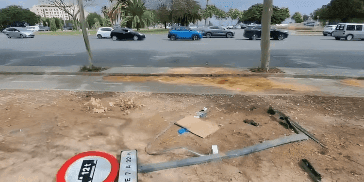 Tragedia en la Ronda Norte de Valencia un fallecido y un herido al chocar su coche contra un arbol