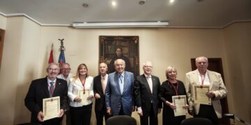 La RACV acull l'inici de curs de l'Escola Superior d’Estudis Valencians i nomena nous acadèmics corresponents