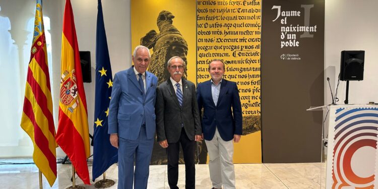 L’Insigne Capítul de El Centenar de la Ploma en l’inauguració de l’exposició “Jaume I el Naiximent d’un Poble” en la Diputació de Valéncia