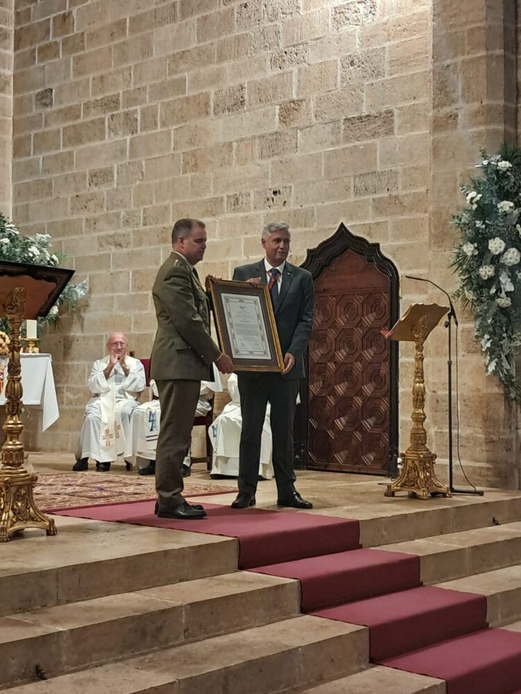 Lo Rat Penat dona inici a les celebracions del 9 d’Octubre en el Te Deum en el Monasteri de Sta. María del Puig