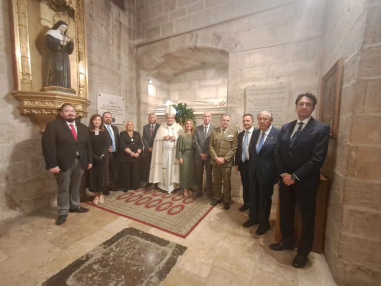 Lo Rat Penat dona inici a les celebracions del 9 d’Octubre en el Te Deum en el Monasteri de Sta. María del Puig