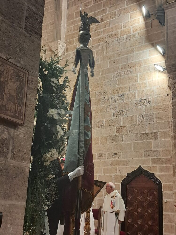 Lo Rat Penat dona inici a les celebracions del 9 d’Octubre en el Te Deum en el Monasteri de Sta. María del Puig