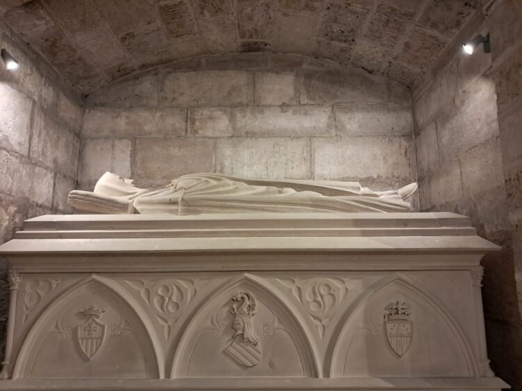 Lo Rat Penat dona inici a les celebracions del 9 d’Octubre en el Te Deum en el Monasteri de Sta. María del Puig