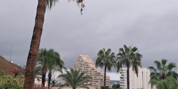 Casi 50 litros de lluvias acumula l'Albufera de Valencia. AEMET amplía las alertas a mañana también