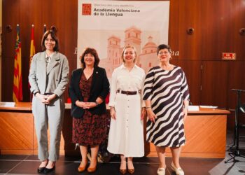 Lo Rat Penat pregunta a les autoritats valencianes “¿Fins a quàn sostindrem a una AVL que nega l’identitat del valencià?”