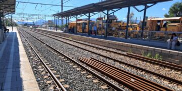 Cancelaciones, retrasos de más de media hora e incidencias desesperan a los viajeros de Cercanías Valencia- Gandía