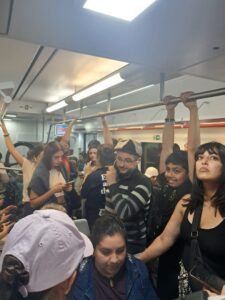 Cancelaciones, retrasos de más de media hora e incidencias desesperan a los viajeros de Cercanías Valencia- Gandía