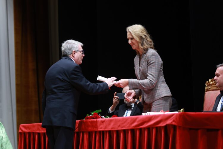 Lo Rat Penat celebra en gran èxit els CXXXVII Jocs Florals de la Ciutat i Regne de Valéncia en presència real de l’infanta Na Elena