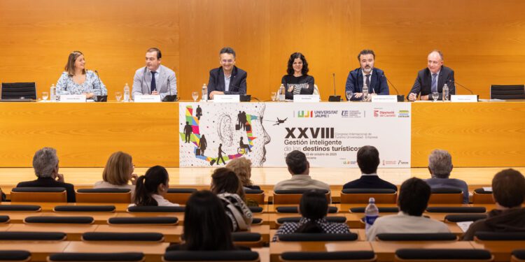 El Congreso Internacional de Turismo de la UJI destaca la importancia de una gestión inteligente de los destinos turísticos para la mejora de la planificación turística y la optimización de los recursos 1 El Congreso Internacional de Turismo de la UJI destaca la importancia de una gestión inteligente de los destinos turísticos para la mejora de la planificación turística y la optimización de los recursos