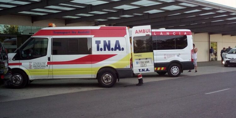 agreden a una enfermera con una navaja en la mano durante una visita domiciliaria en paterna la muje da39 2