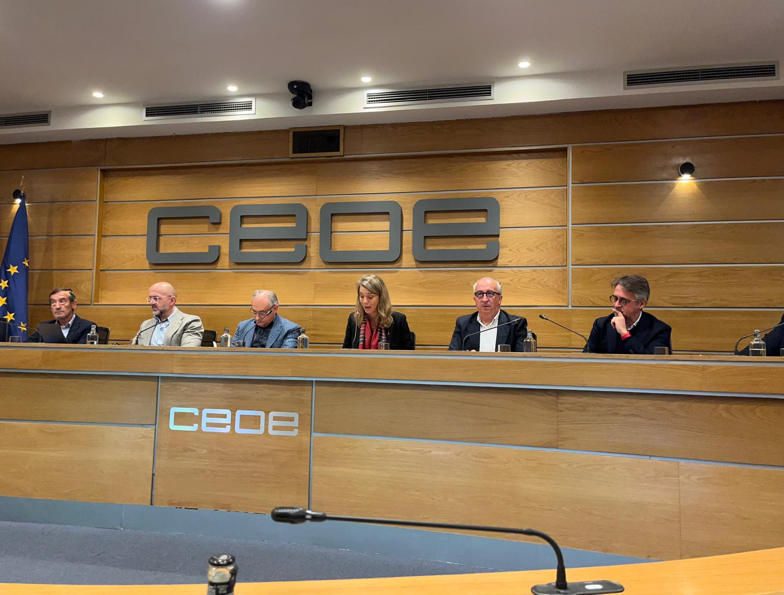 El empresario Vicente Pastor asume la presidencia de la Federación de Industrias del Calzado Español 2 asamblea electoral FICE