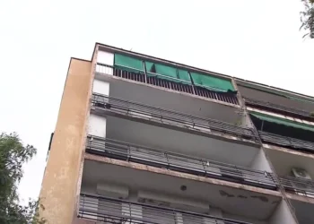 Las incógnitas del hombre hallado muerto tras 15 años en su piso de Valencia