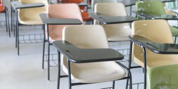 escolares.alumnos colegio a clases emprendedores