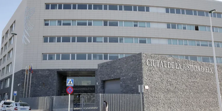 fachada de la ciutat de la justicia de la audiencia de alicante 16 9 aspect ratio default 0 da39