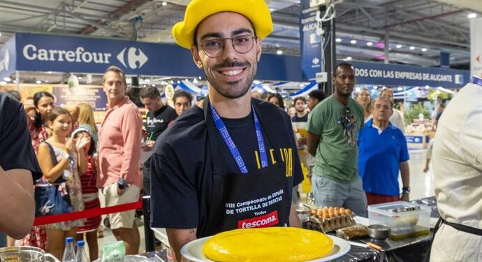 La tortilla de patatas del restaurante La Falda de Chamberí, elegida la mejor de España en Alicante Gastronómica 2025