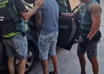 Detenido en Santa Pola un hombre acusado de disparar a su hermana y de tráfico de drogas