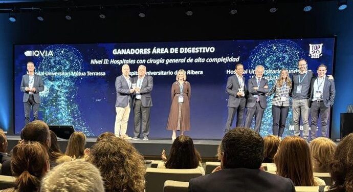 El Hospital Universitario de la Ribera recibe el premio nacional TOP 20 en el área de Digestivo 1 fotonoticia 20251018110049 690