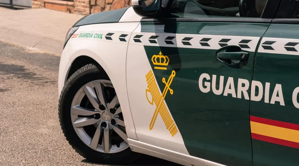 Detenido por apuñalar a un trabajador de la empresa que le sorprendió durante el robo 1 Detenido por apuñalar a un trabajador de la empresa que le sorprendió durante el robo