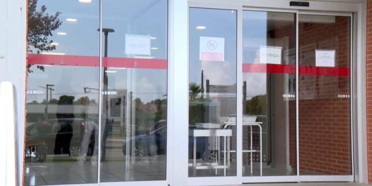 Los sanitarios del barrio de la Coma, en Paterna, reclaman más seguridad tras las últimas agresiones 1 image 63 scaled 1