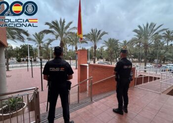 reconocen la extralimitacion de un policia que redujo y presiono el cuello a un joven hasta que muri da39 3