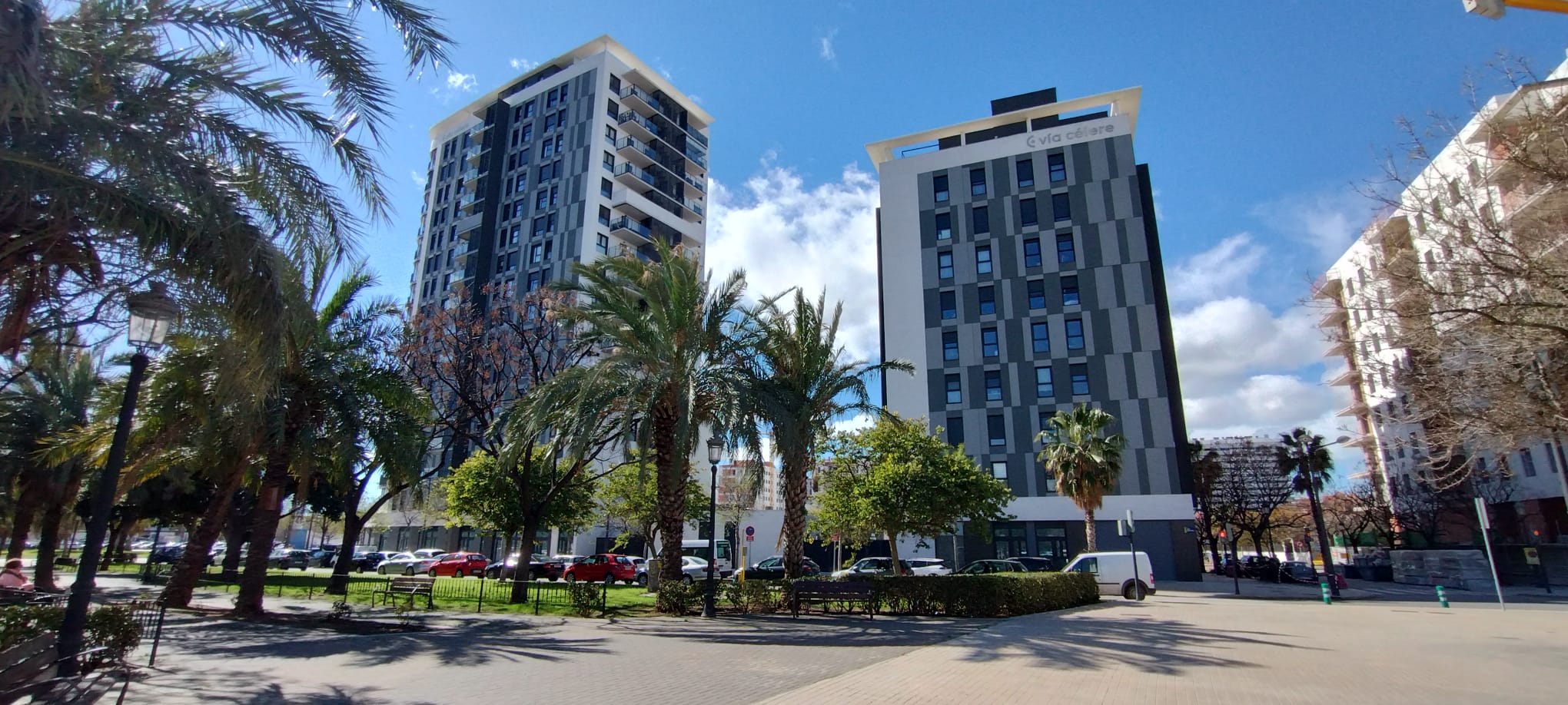 Los apartamentos turísticos en los bajos del Edificio Nicet Patraix operando 3 meses después de perder sus licencias 2 01 Nicet