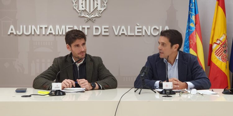 El Ayuntamiento endurece la ordenanza de limpieza con sanciones más altas y nuevas prohibiciones para garantizar la salubridad y la imagen de la ciudad