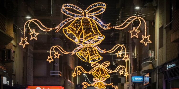 Torrent enciende la Navidad este viernes con un espectáculo infantil y un renovado show de luces en la Plaça Bisbe Benlloch 1 Torrent enciende la Navidad este viernes con un espectáculo infantil y un renovado show de luces en la Plaça Bisbe Benlloch