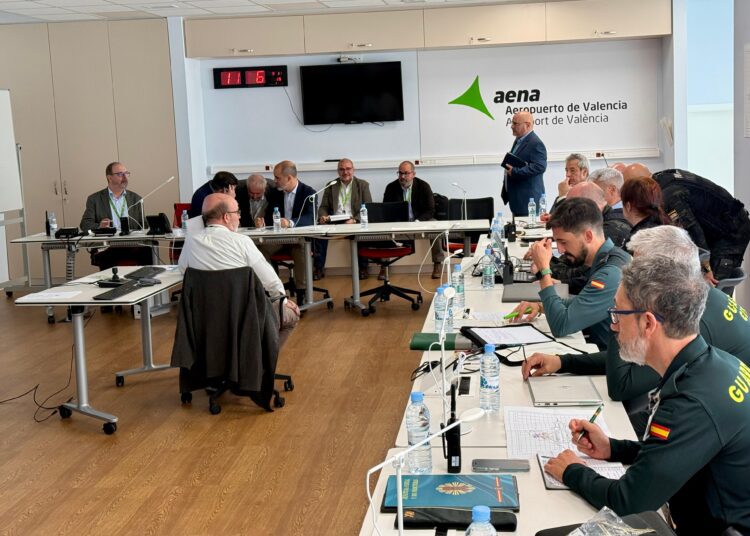 Simulacro de secuestro aéreo en el Aeropuerto de Valencia: éxito en la activación de protocolos