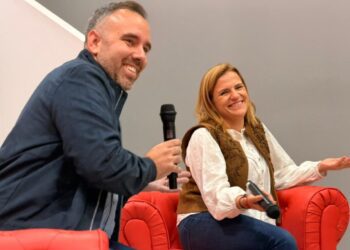 20251105 Bernabe y Simo Acto PSPV scaled 1