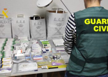 Detenidas 22 personas por vender ilegalmente medicamentos por internet