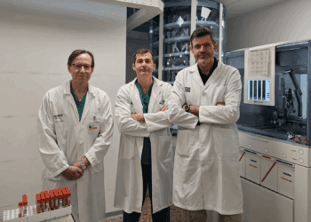 El Clínico lanza un innovador programa de alerta para controlar el colesterol en pacientes coronarios 14 El Clínico lanza un innovador programa de alerta para controlar el colesterol en pacientes coronarios