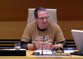 El presidente de los damnificados por la DANA pide responsabilidades a Gobierno y Generalitat en el Congreso 14 AA1PQSak