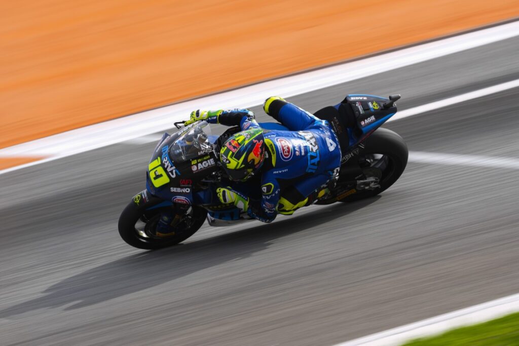 Moreira se atasca y González huele el título: máxima tensión en Moto2 durante el inicio del GP de Valencia 8 ARILUCENA @luzzari 113 GP de la Comunitat Valenciana 2025 Mediana