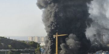 Incendio en las obras de ampliación del Hospital Marina Baixa en La Vila Joyosa
