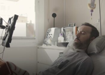 La inteligencia artificial devuelve la voz a un paciente con ELA en un innovador proyecto de la UPV