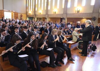 La banda del Círcul Catòlic de Torrent inicia los actos por Sta. Cecilia presentando a sus nuevos 11 músicos 15 La banda del Círcul Catòlic de Torrent inicia los actos por Sta. Cecilia presentando a sus nuevos 11 músicos