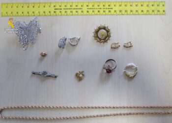 Detenidos por robo de joyas y dinero en Alzira