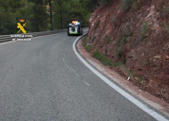 La Guardia Civil investiga a la conductora de un turismo como presunta responsable de un siniestro vial con el resultado de una persona herida de gravedad