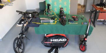 Detenidos dos hombres rusos que robaban cajeros automáticos itinerantes en lugares despoblados