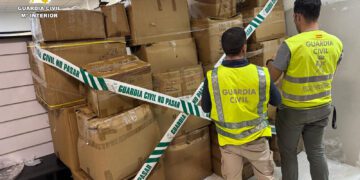 Más de 3.000 falsificaciones incautadas en 3 naves del polígono La Cova de Manises