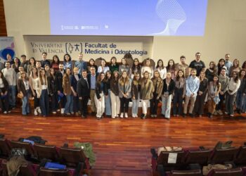 INCLIVA celebra su 25º aniversario destacando el talento joven y la trayectoria científica de la entidad 23 Foto 3 J. predoctoral scaled 1